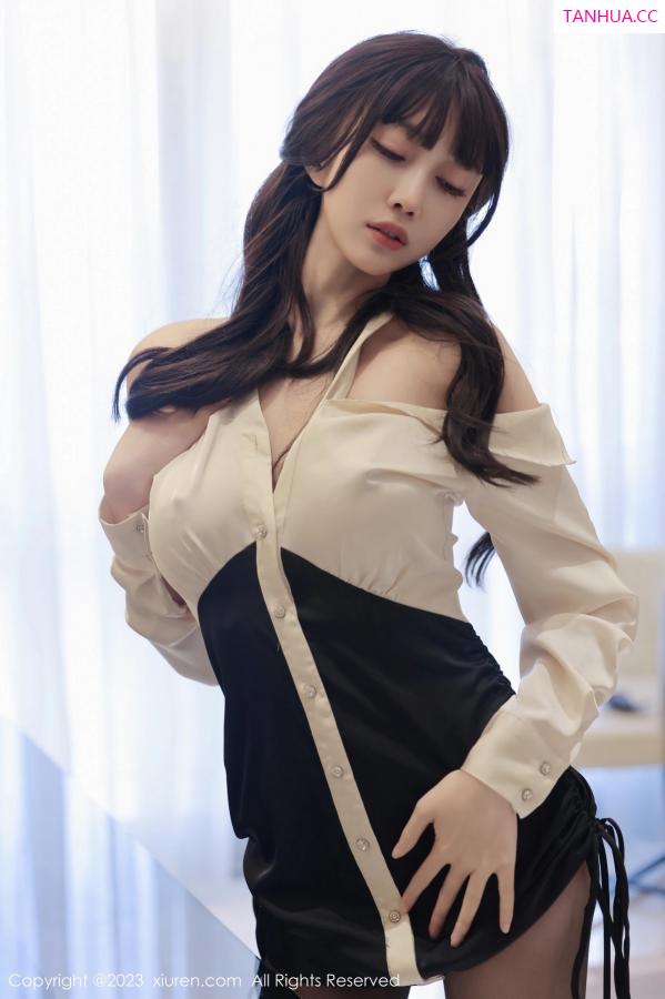 玥儿玥  [XiuRen]高清写真图 2023.06.16 No.6929 玥儿玥er 黑丝美腿第10张图片